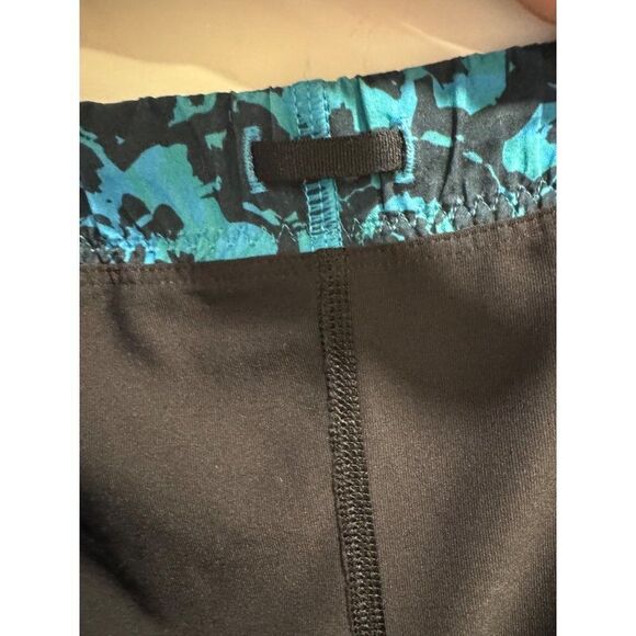 Lululemon Meshed Up Lined Shorts Blue Yoga Running Gym Sz 8 - Picture 6 of 7